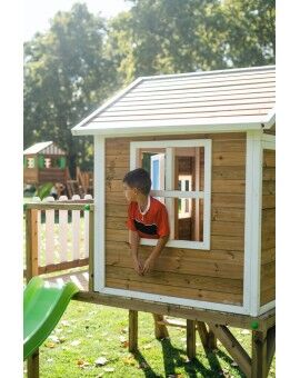 Caseta infantil de fusta per panells Masgames VISBY elevada 90 cm
