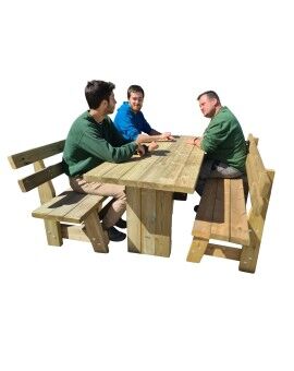 Taula de fusta exterior MASGAMES CALELLA amb bancs amb respatller MASGAMES VIC