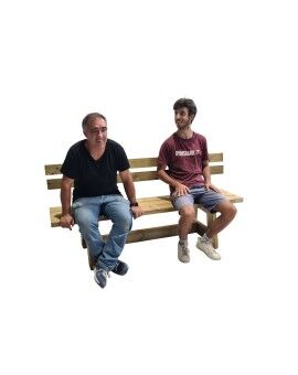 Taula de fusta exterior MASGAMES CALELLA amb bancs amb respatller MASGAMES VIC